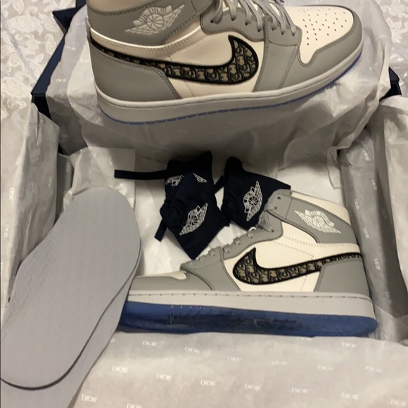 Air Dior Jordan 1s - Picture 7 of 10
